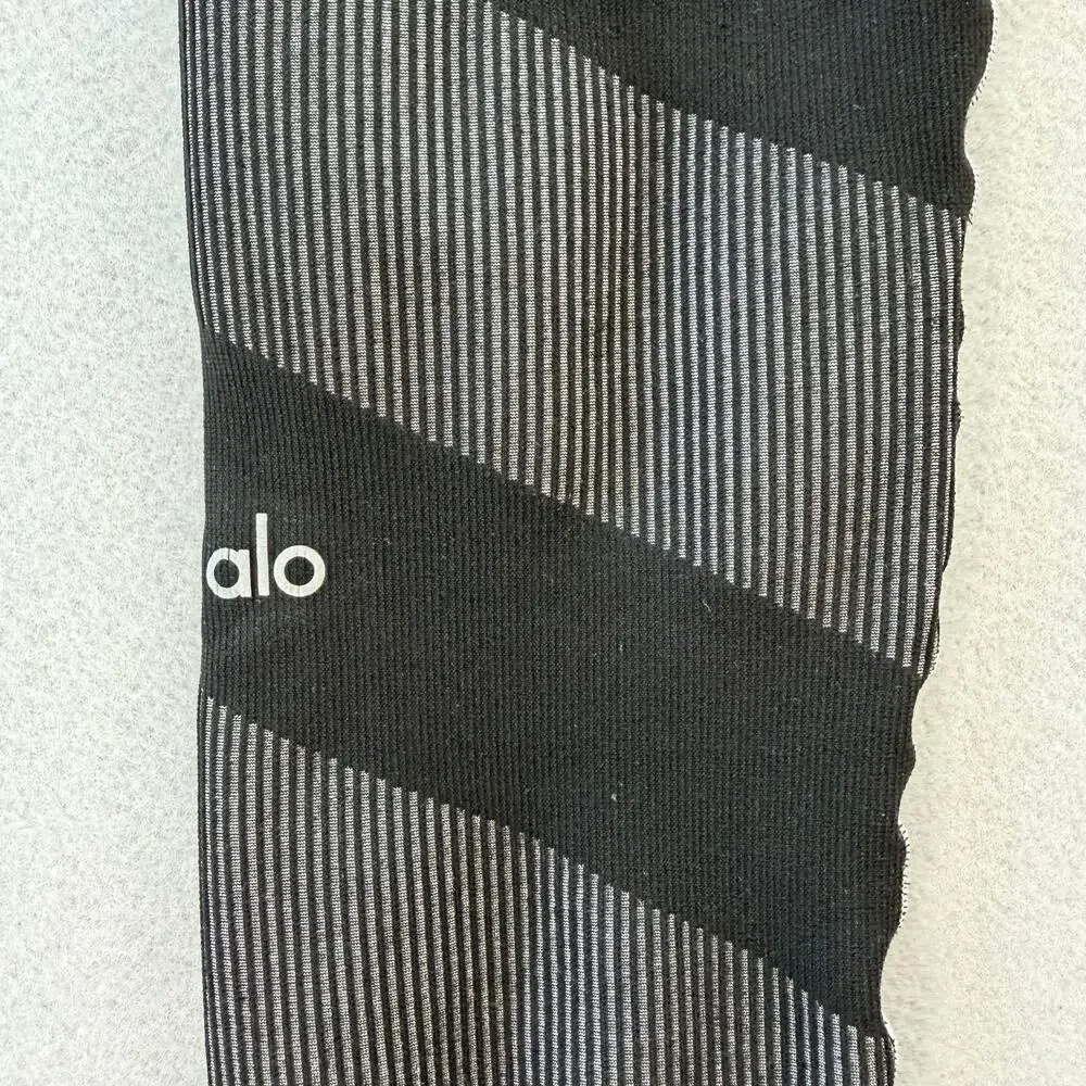ALO Yoga size large
